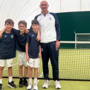 squadra Under 10 Tennis Cus con il tecnico Luti