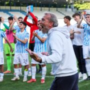 Parlato e squadra sotto la curva