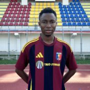 Kone maglia indossata–